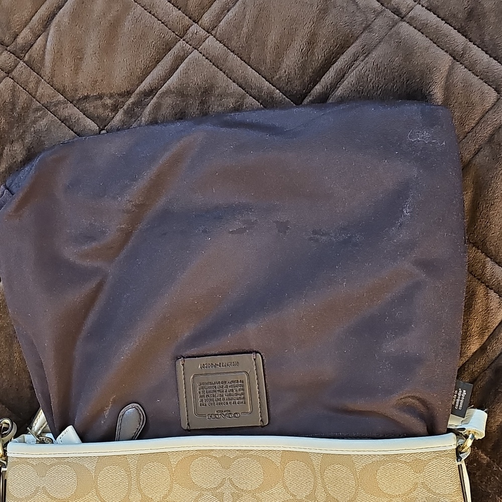 Coach Crossbody - Picture 14 of 16